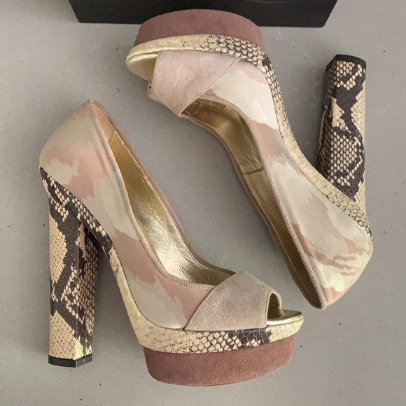 Just Cavalli Python Pumps - Picture 2 of 3